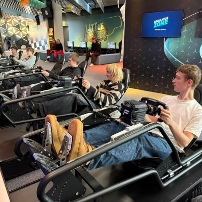 Anglie - na vlnách automobilového průmyslu a námořnictva